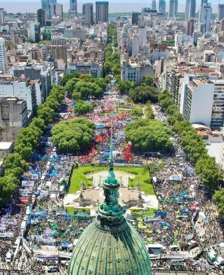 A Propósito del nuevo gobierno en Argentina 23