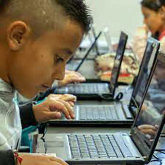 Por una verdadera conectividad digital en educación: ¡la lucha continúa!