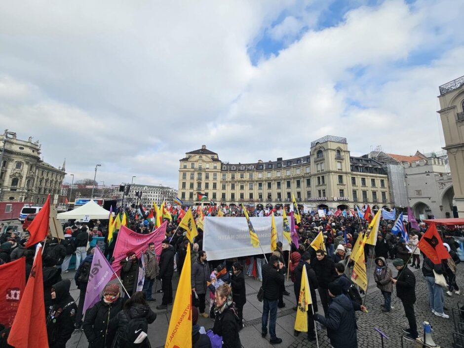 En imágenes: Demostración contra la Cumbre de Seguridad de la OTAN en Munich 5