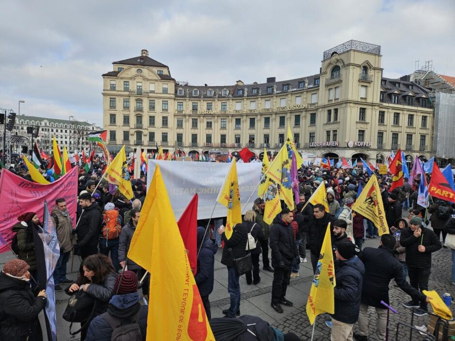 En imágenes: Demostración contra la Cumbre de Seguridad de la OTAN en Munich 6