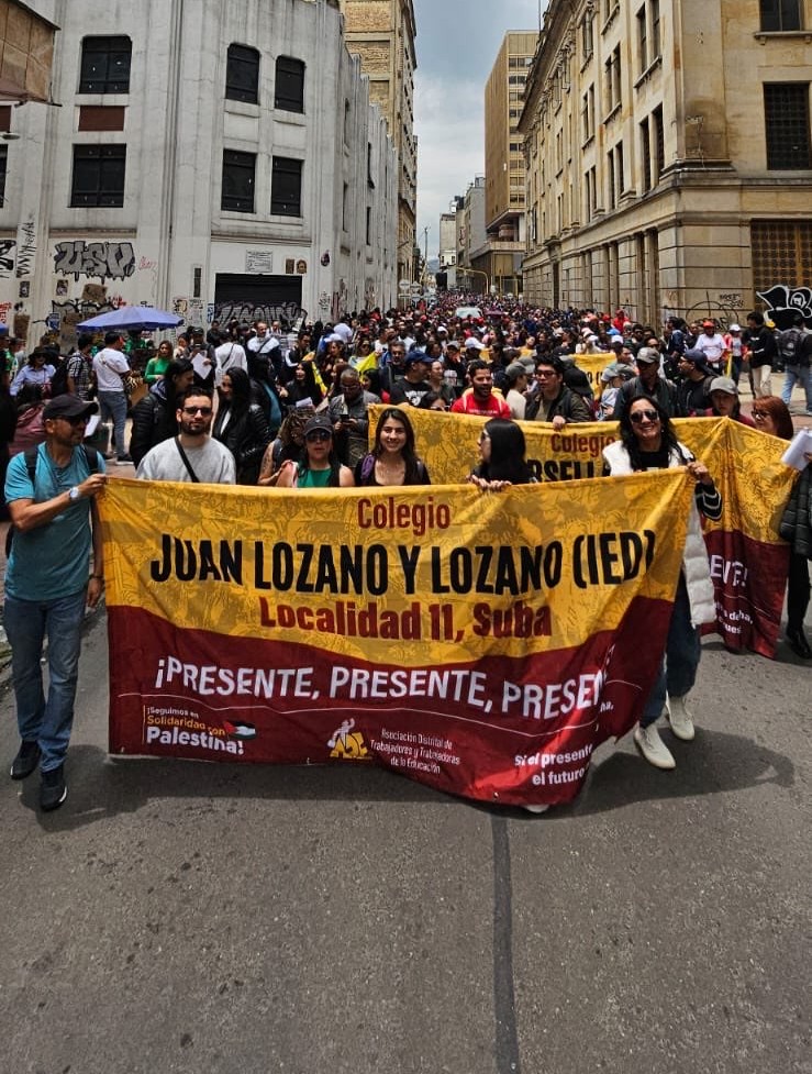 El magisterio en las calles luchando por la niñez que abandona el sistema 3
