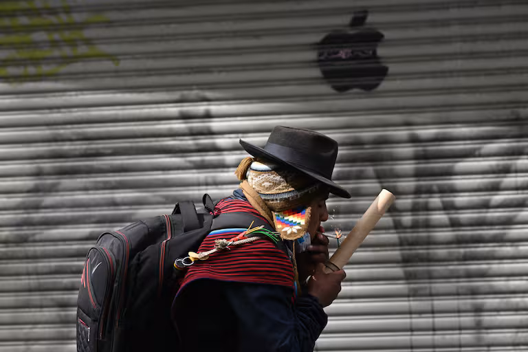 Apoyamos el levantamiento popular en Bolivia 1