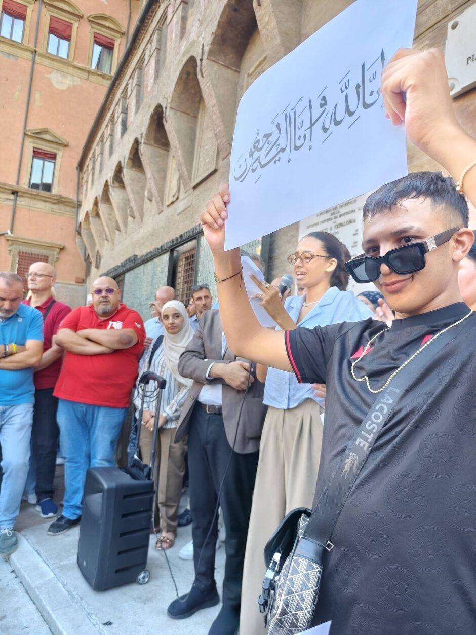 Bologna: con una multitudinaria y decidida manifestación, exige justicia para Abderrahim Fakir 4