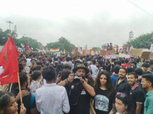 India: Los estudiantes se rebelan contra el sistema educativo corrupto y el gobierno fascista hindutva de Modi 9